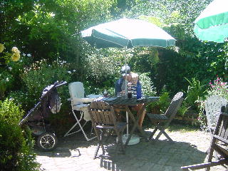 gezellig op een terrasje wat eten