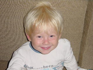 Niklas met een grote smile -1-