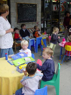 buiten aan de lunch op school