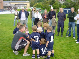 en de de-brief met de coach (Mr McGartny)